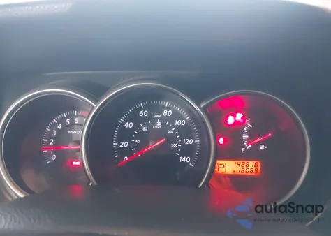 2011 Nissan Versa 1.8S z USA, uszkodzony, nr VIN 3N1BC1AP2BL458990